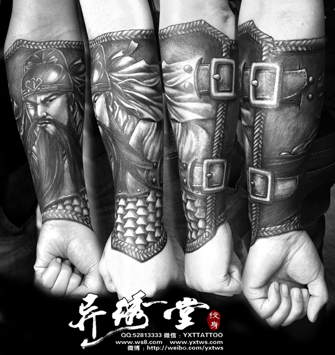 小臂黑白盔甲关公纹身