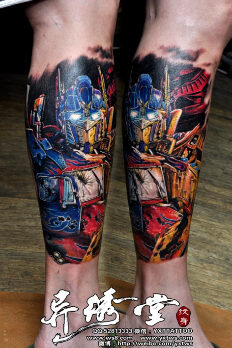 变形金刚擎天柱彩色小腿纹身